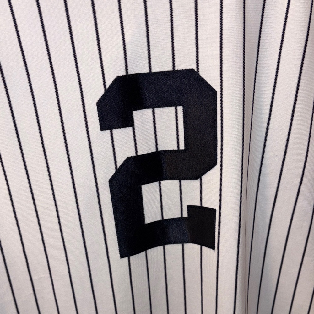 New York Yankees Men's White Pinstripe authentic Baseball Jersey - Picture 8 of 9